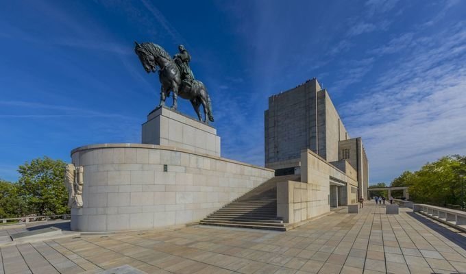 Historická exkurze Zažijte dějiny 20. století